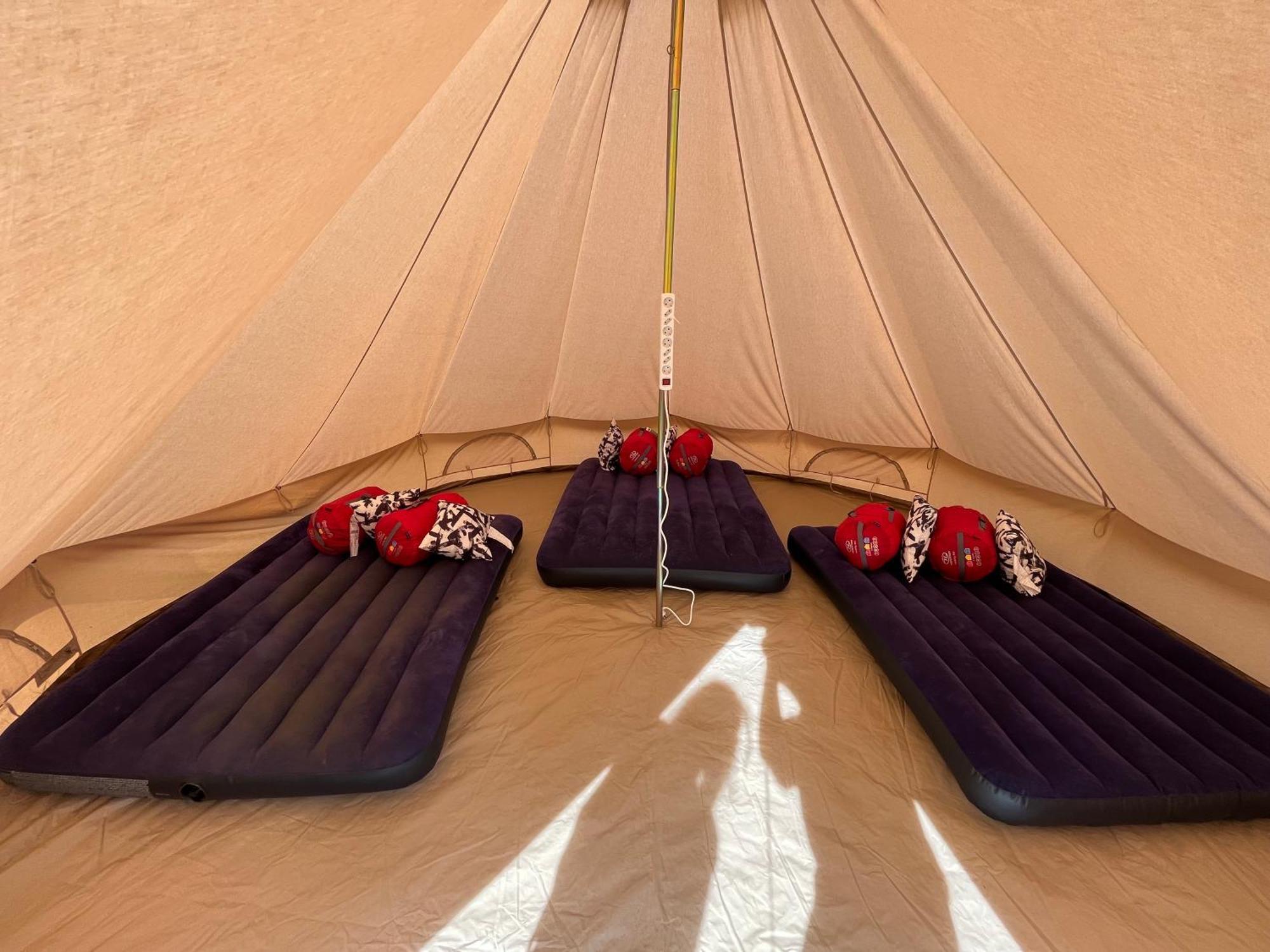 ホテル Festanation Oktoberfest Camp #1 ミュンヘン エクステリア 写真
