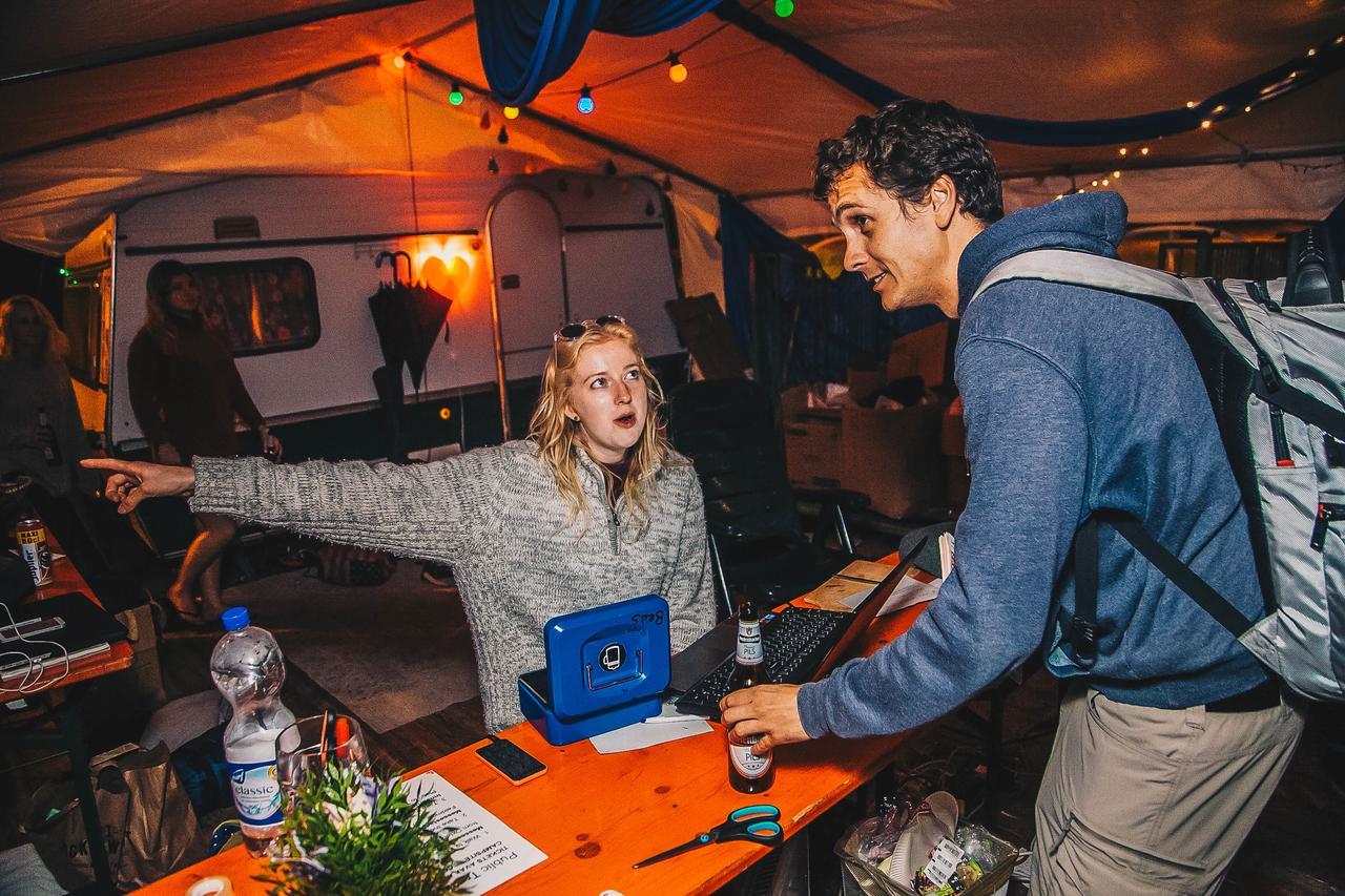 ホテル Festanation Oktoberfest Camp #1 ミュンヘン エクステリア 写真