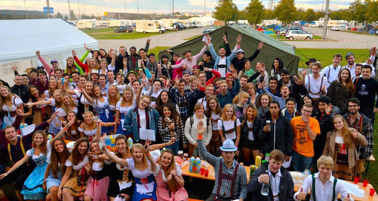 ホテル Festanation Oktoberfest Camp #1 ミュンヘン エクステリア 写真