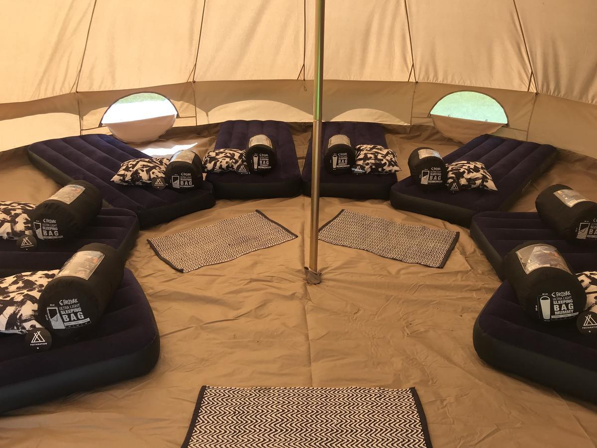 ホテル Festanation Oktoberfest Camp #1 ミュンヘン エクステリア 写真